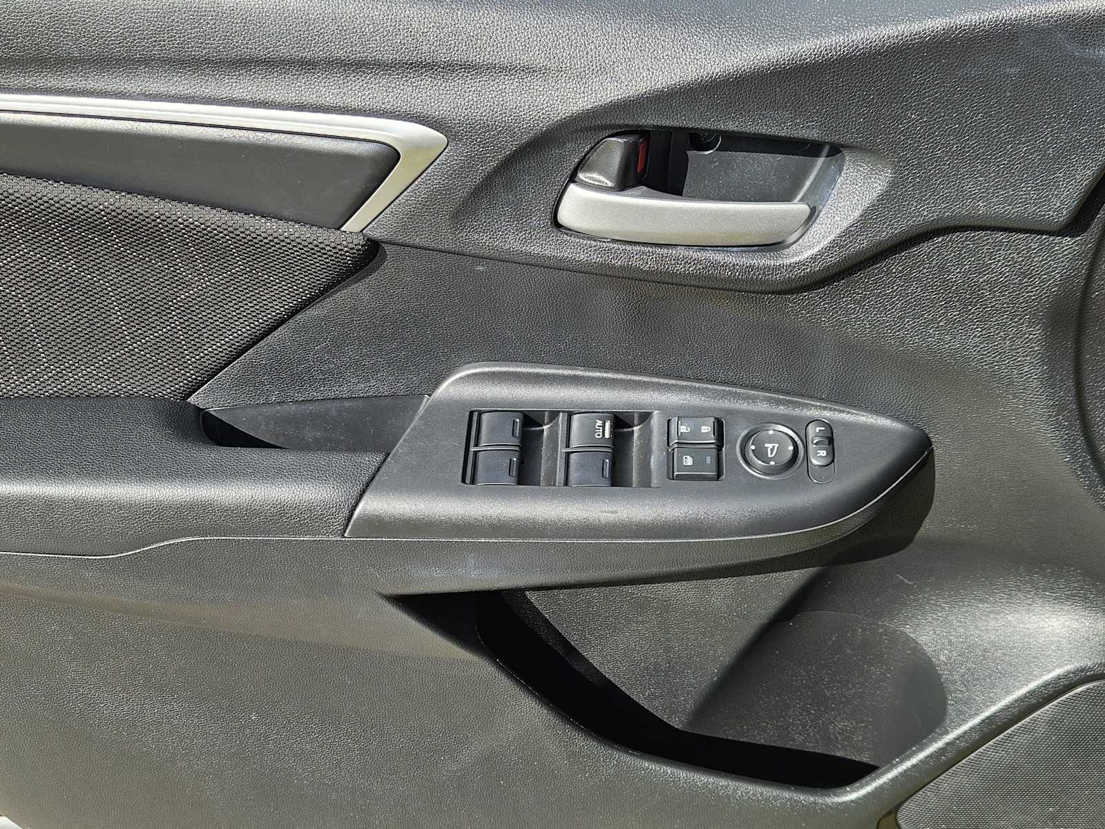 Thumbnail: 2015 Honda Fit - 22