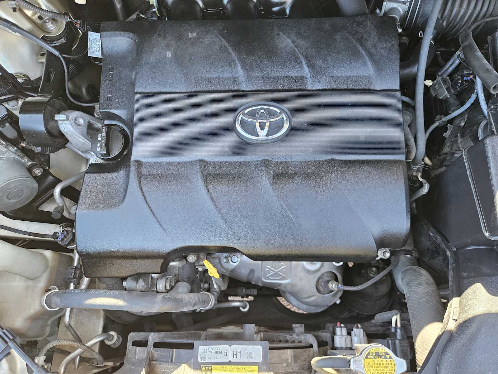 Thumbnail: 2011 Toyota Sienna - 31