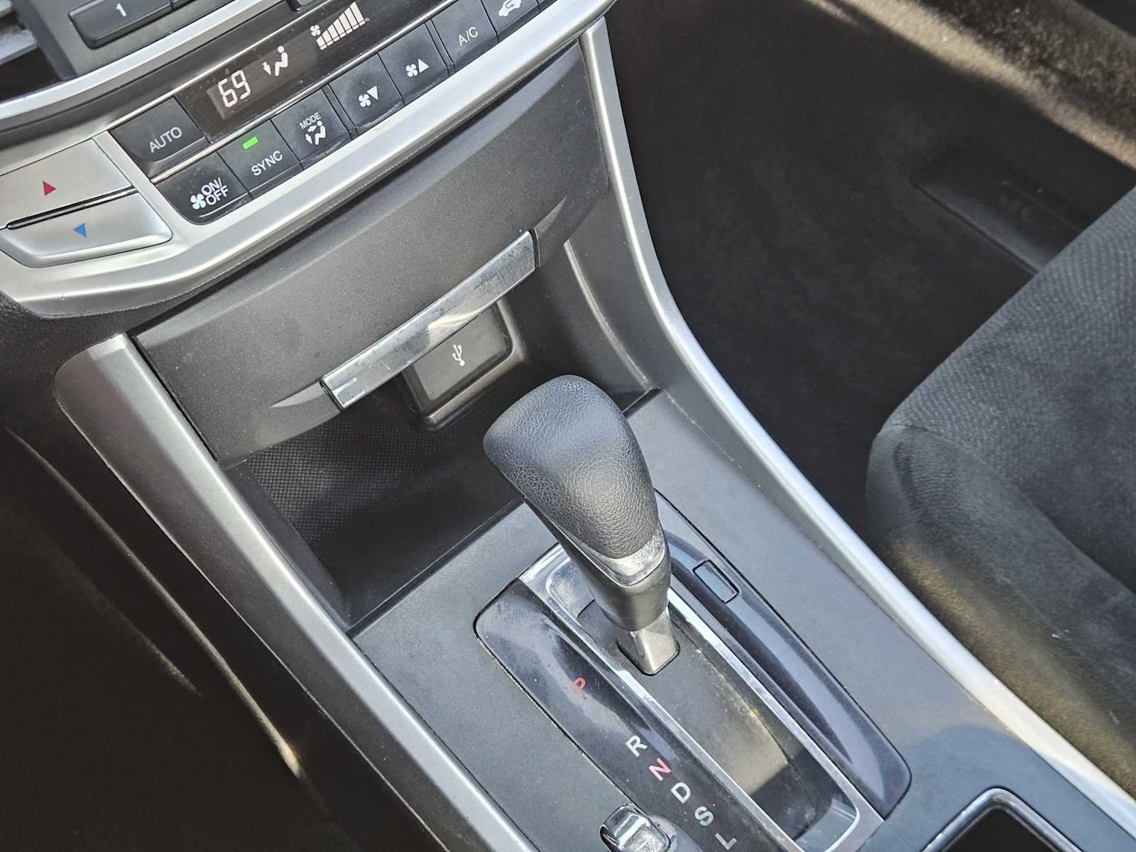 Thumbnail: 2013 Honda Accord - 18