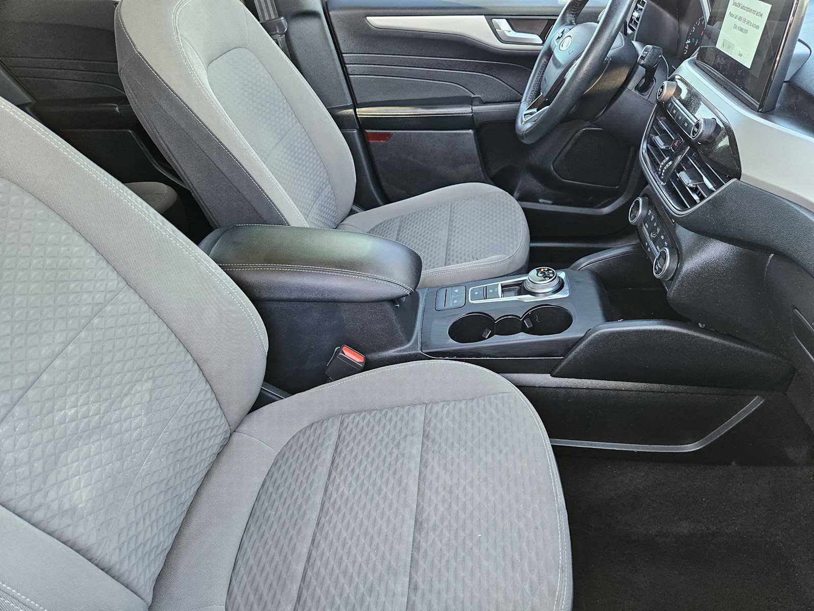 Thumbnail: 2021 Ford Escape - 14