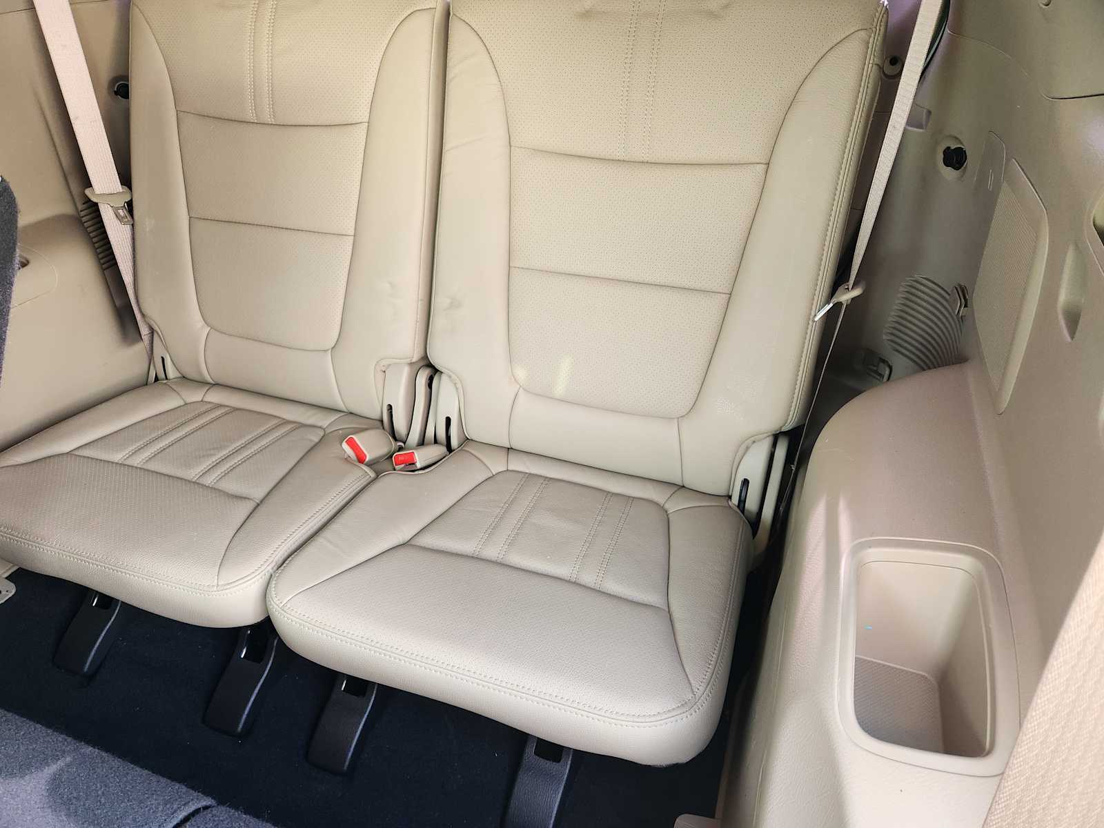 Thumbnail: 2014 Kia Sorento - 31