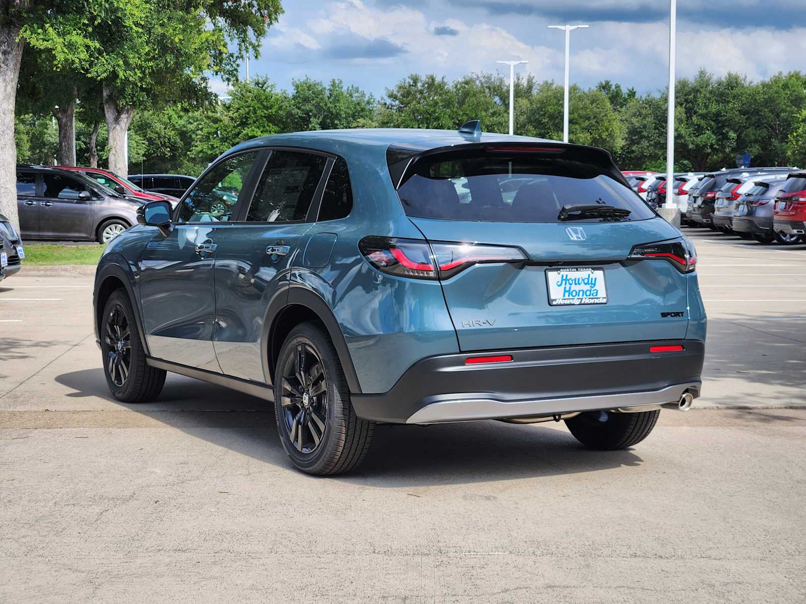 Thumbnail: 2027 Honda HR-V - 4