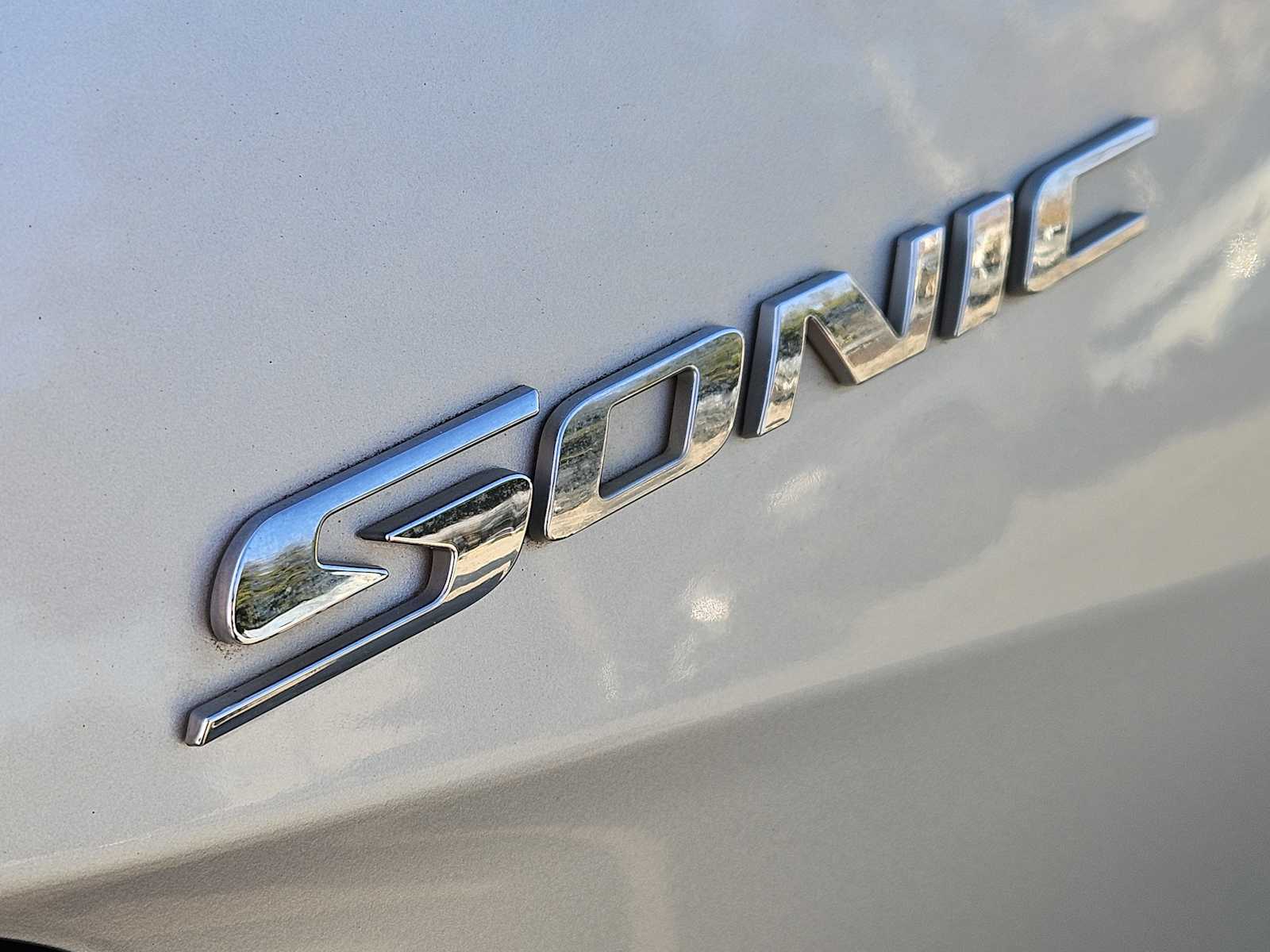 Thumbnail: 2017 Chevrolet Sonic - 12