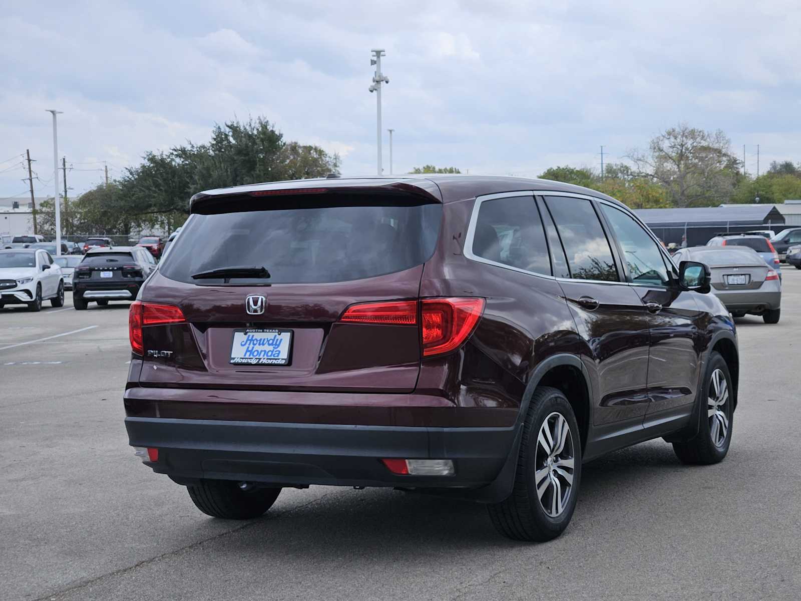 Thumbnail: 2016 Honda Pilot - 6