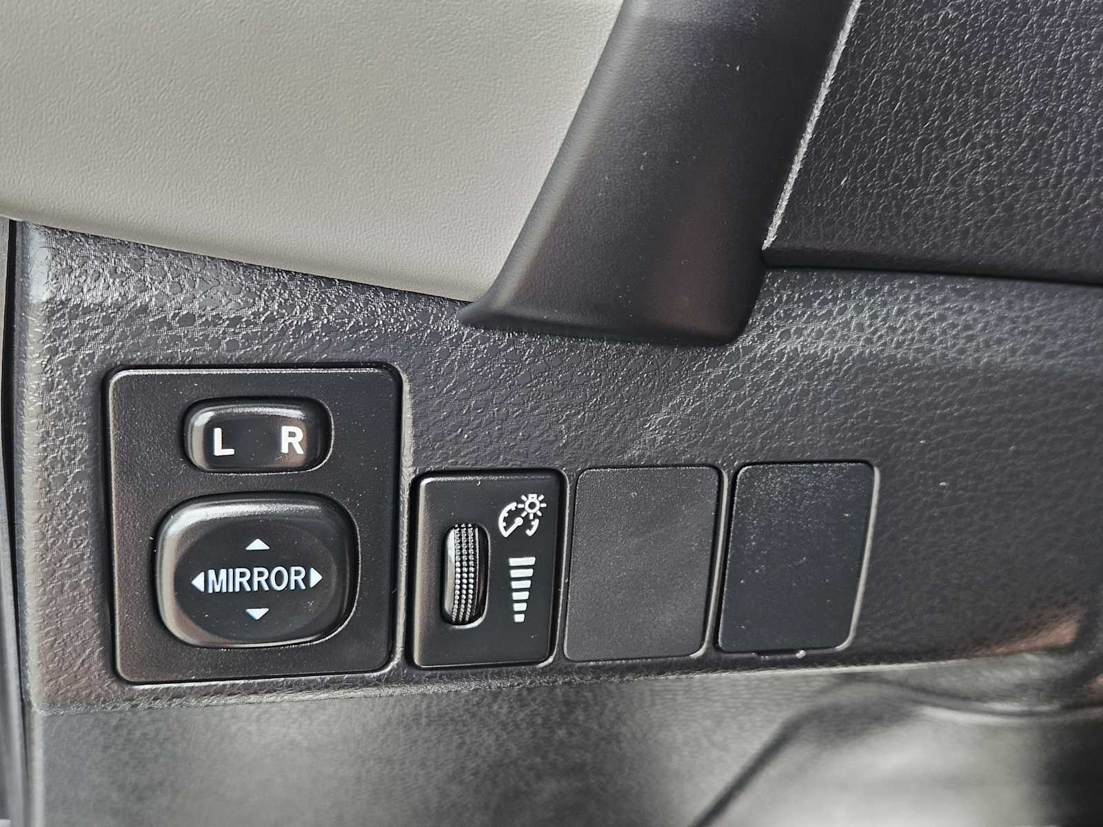 Thumbnail: 2018 Toyota Corolla - 21