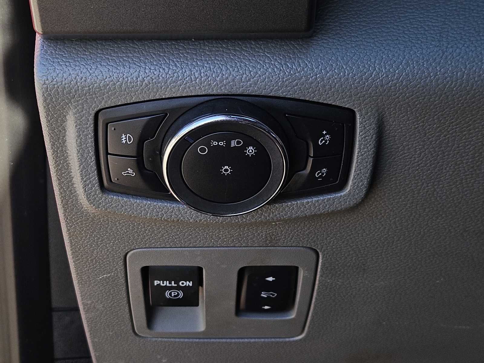 Thumbnail: 2018 Ford F-150 - 21