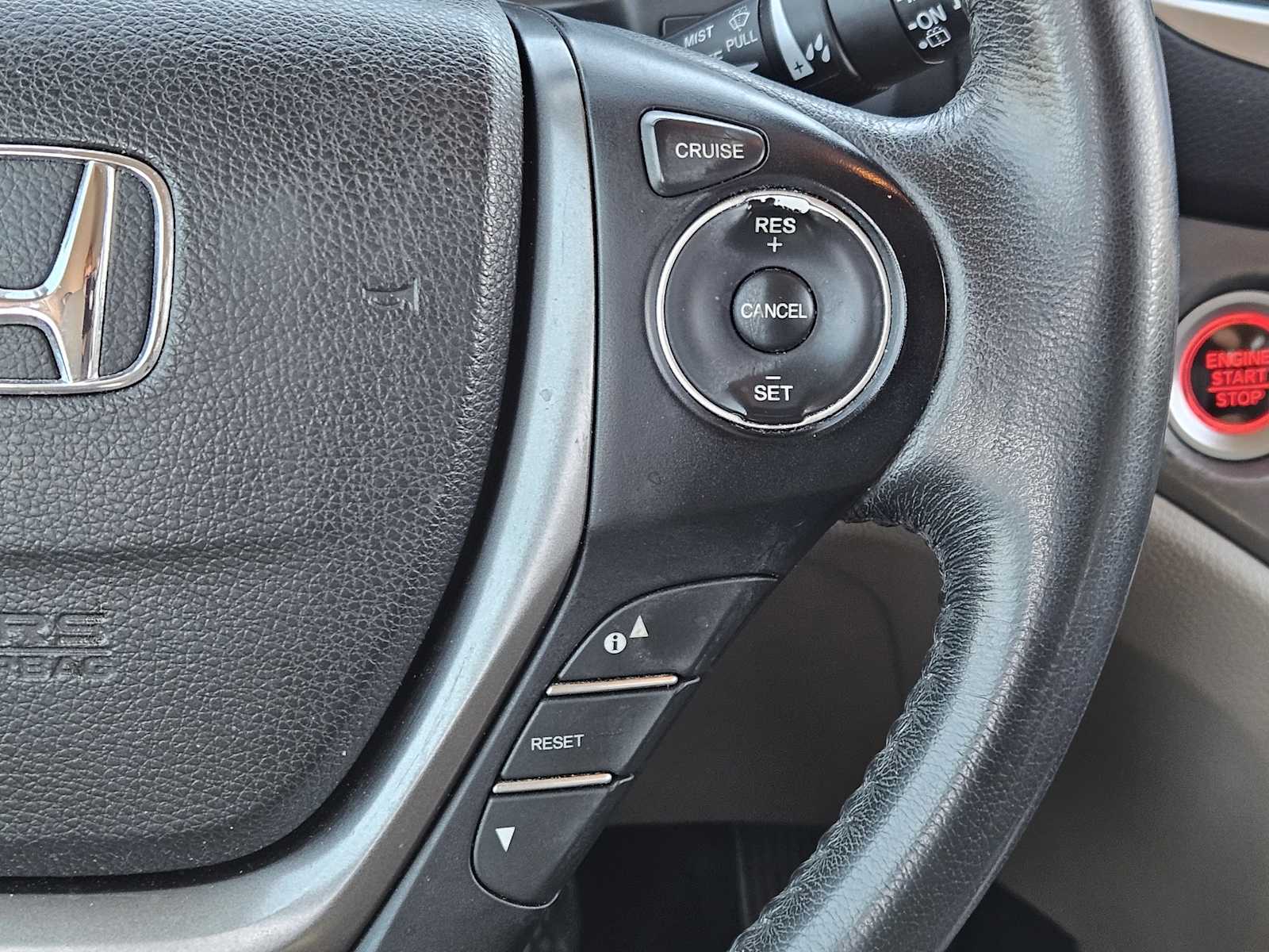 Thumbnail: 2016 Honda Pilot - 27