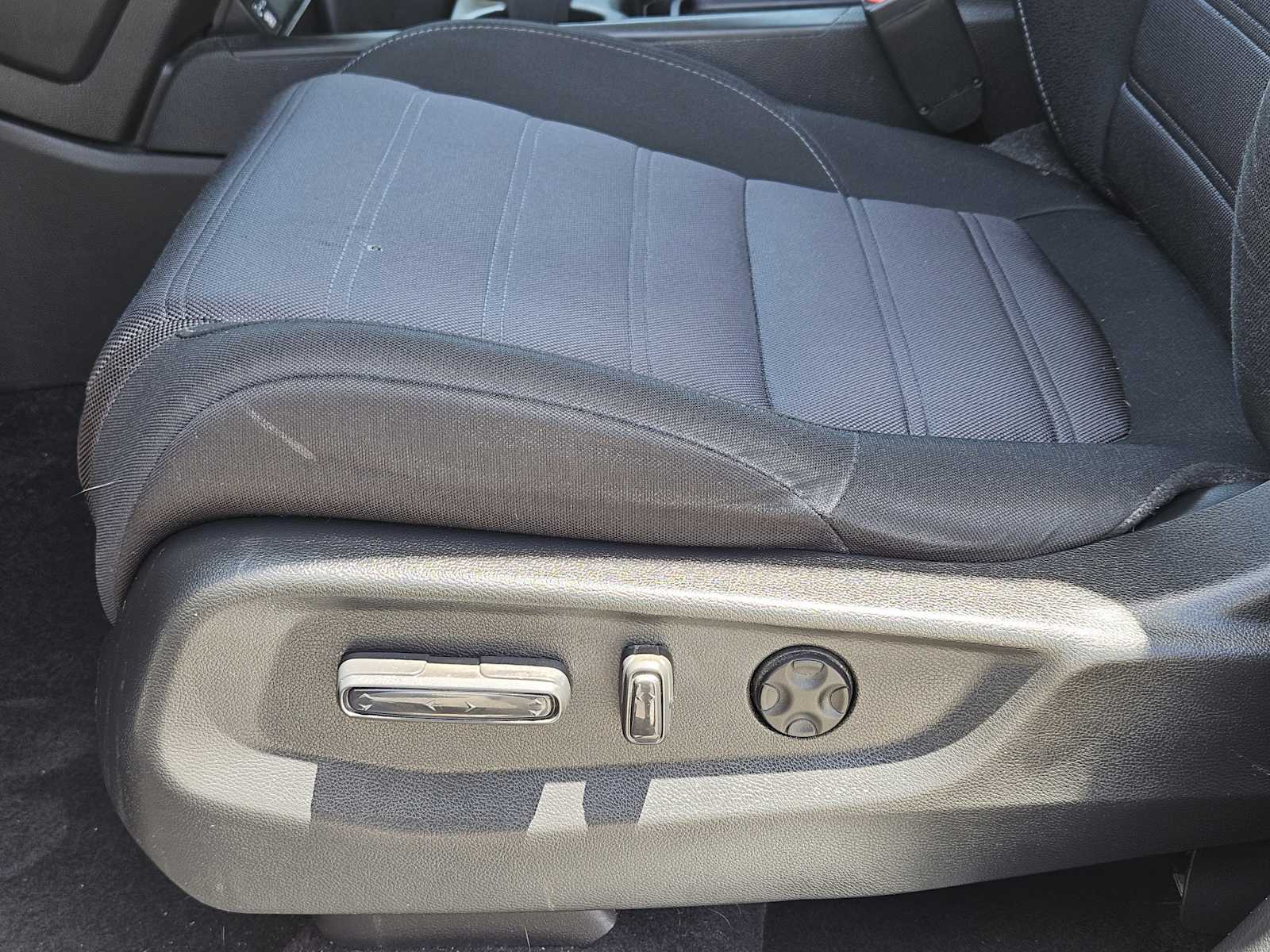Thumbnail: 2021 Honda CR-V - 23