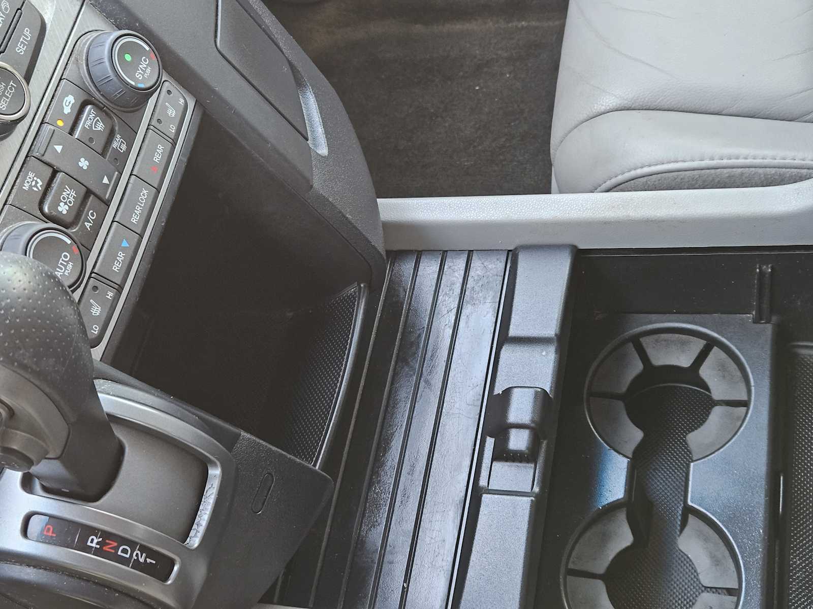Thumbnail: 2012 Honda Pilot - 19