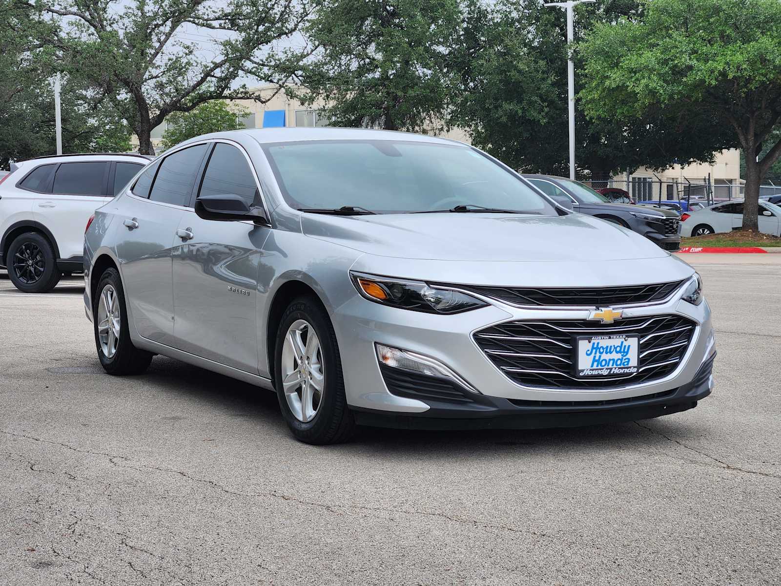 Thumbnail: 2021 Chevrolet Malibu - 3