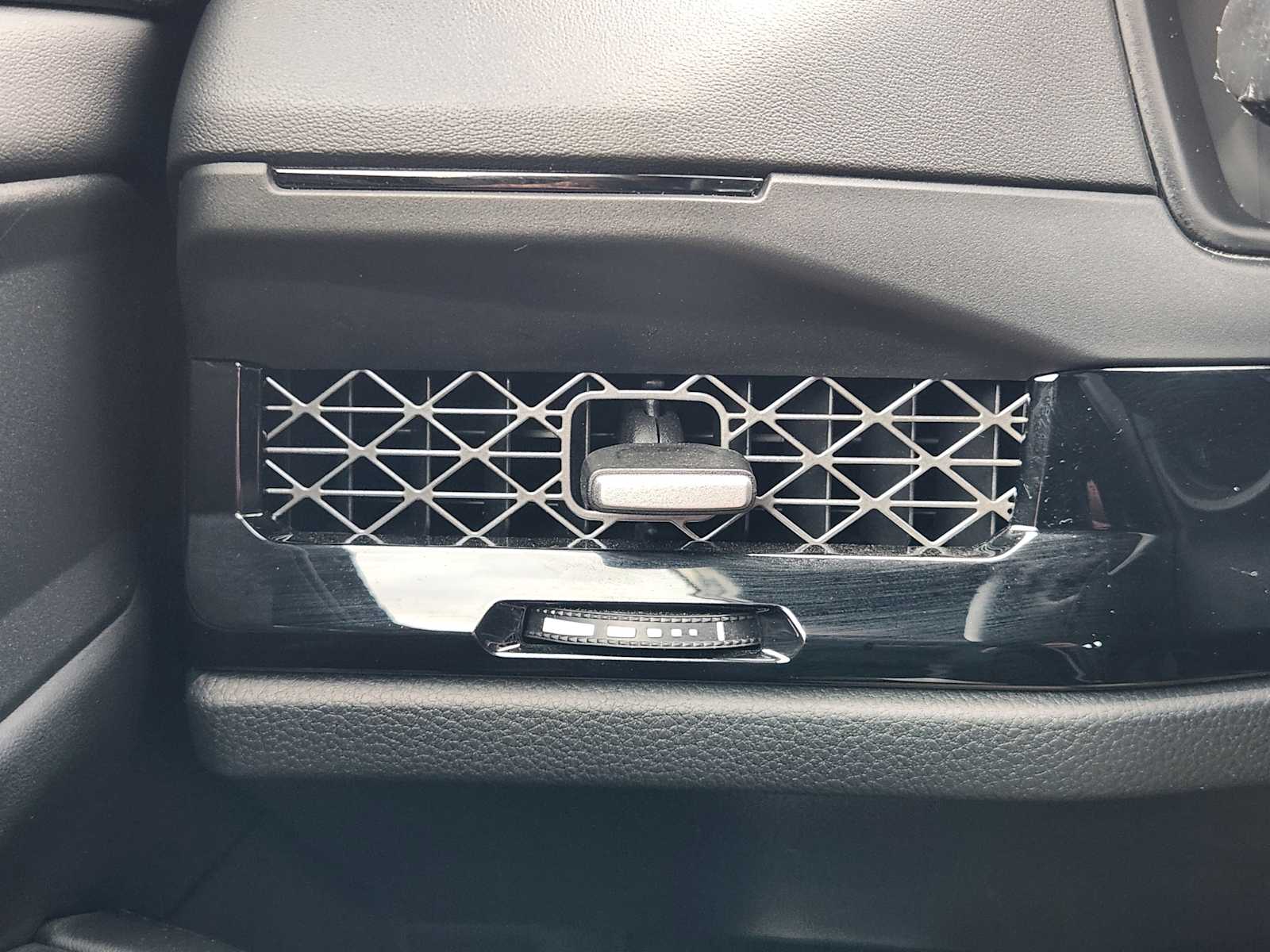 Thumbnail: 2023 Honda Accord - 22