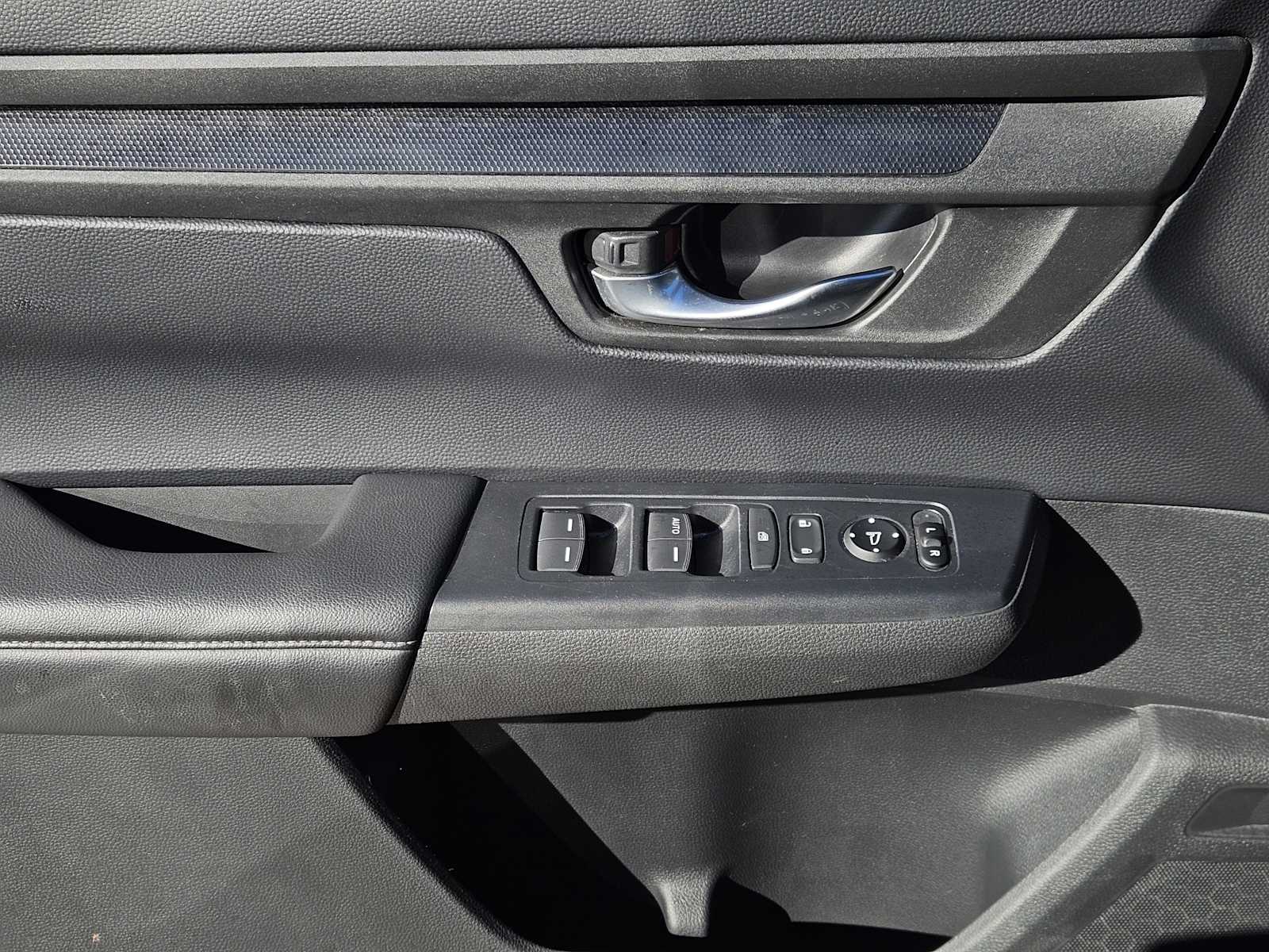 Thumbnail: 2023 Honda CR-V - 21