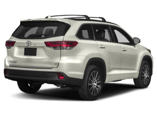 Thumbnail: 2019 Toyota Highlander - 5