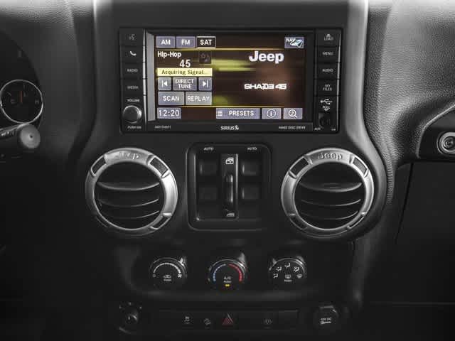 Thumbnail: 2016 Jeep Wrangler - 13