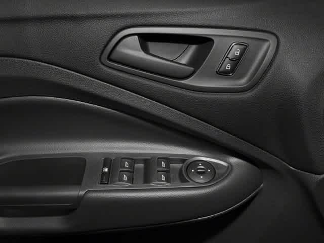 Thumbnail: 2016 Ford Escape - 21