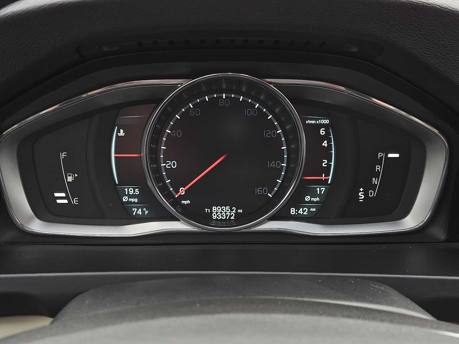 Thumbnail: 2015 Volvo S60 - 15