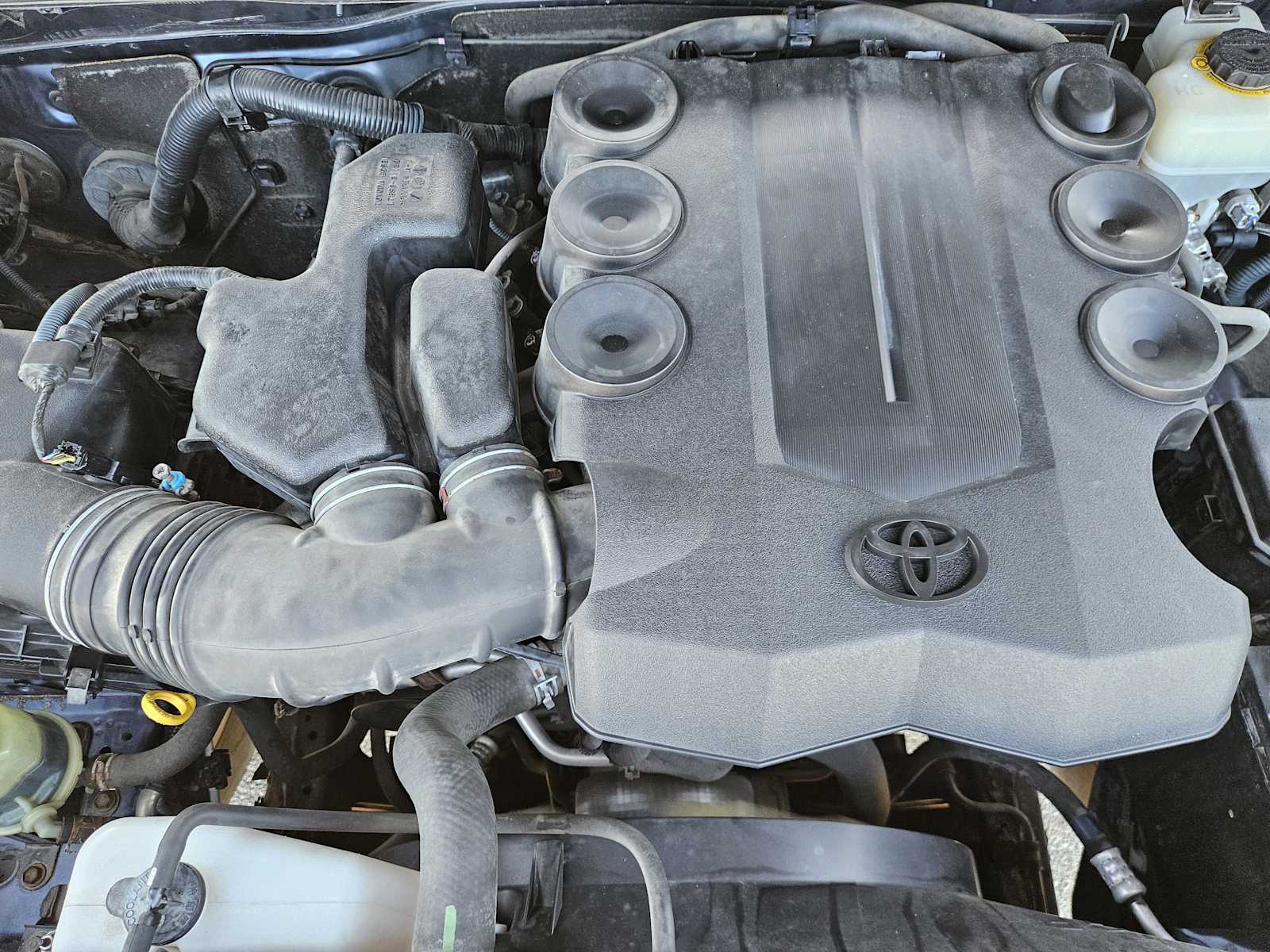 Thumbnail: 2012 Toyota 4Runner - 32