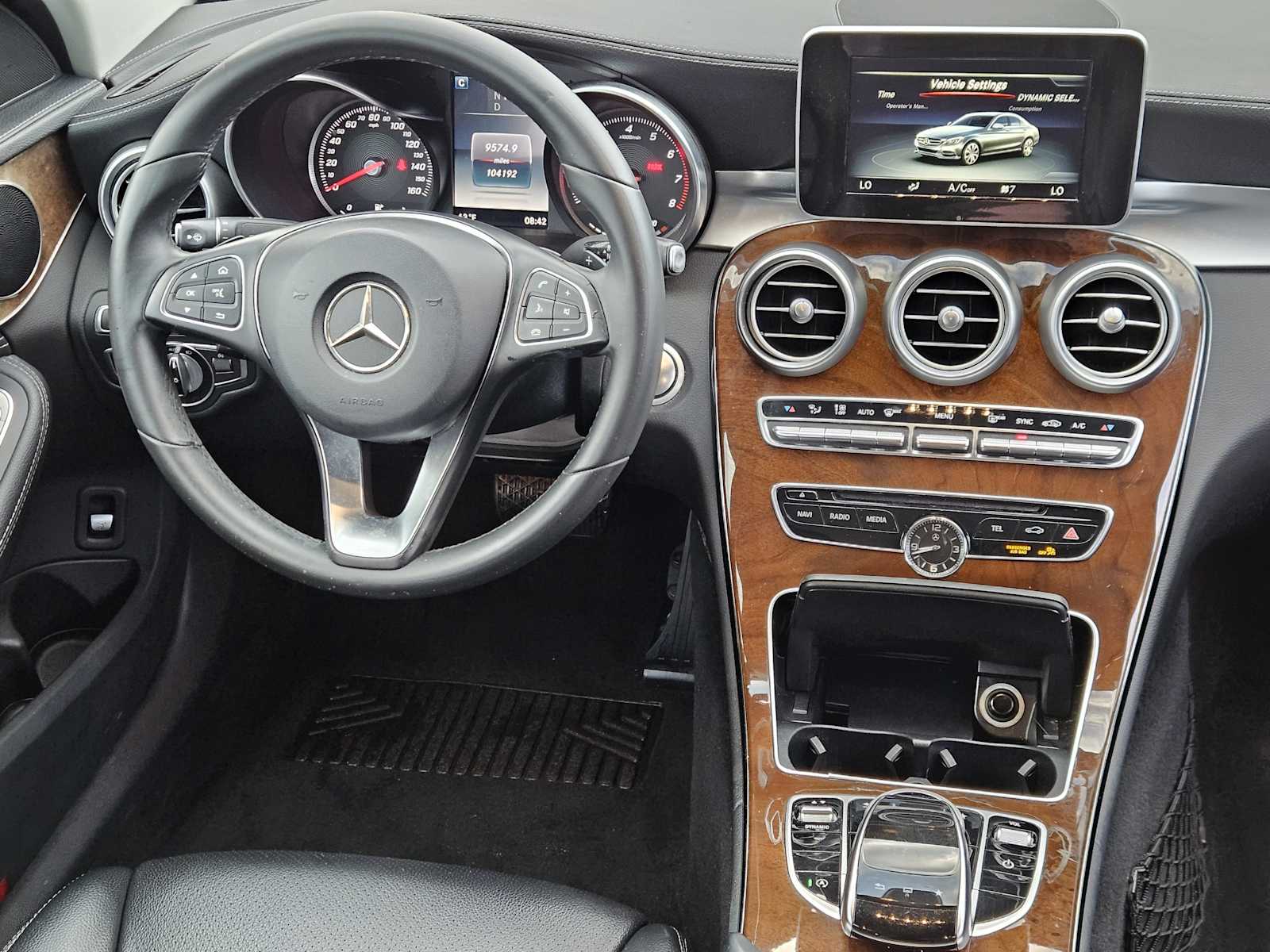 Thumbnail: 2016 Mercedes-Benz C-Class - 23