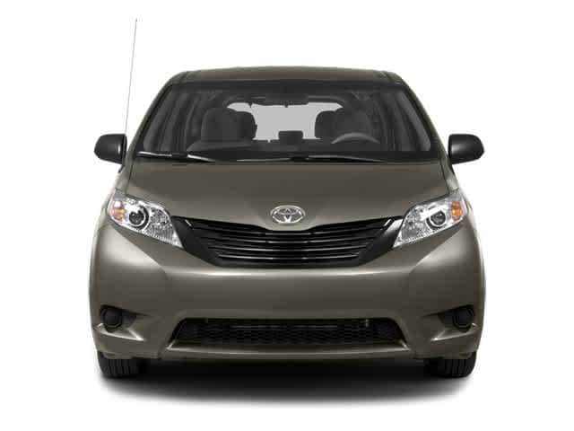 Thumbnail: 2014 Toyota Sienna - 4