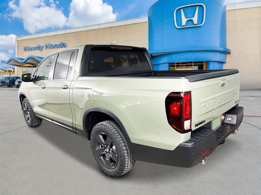 2026 Honda Ridgeline TrailSport photo 2