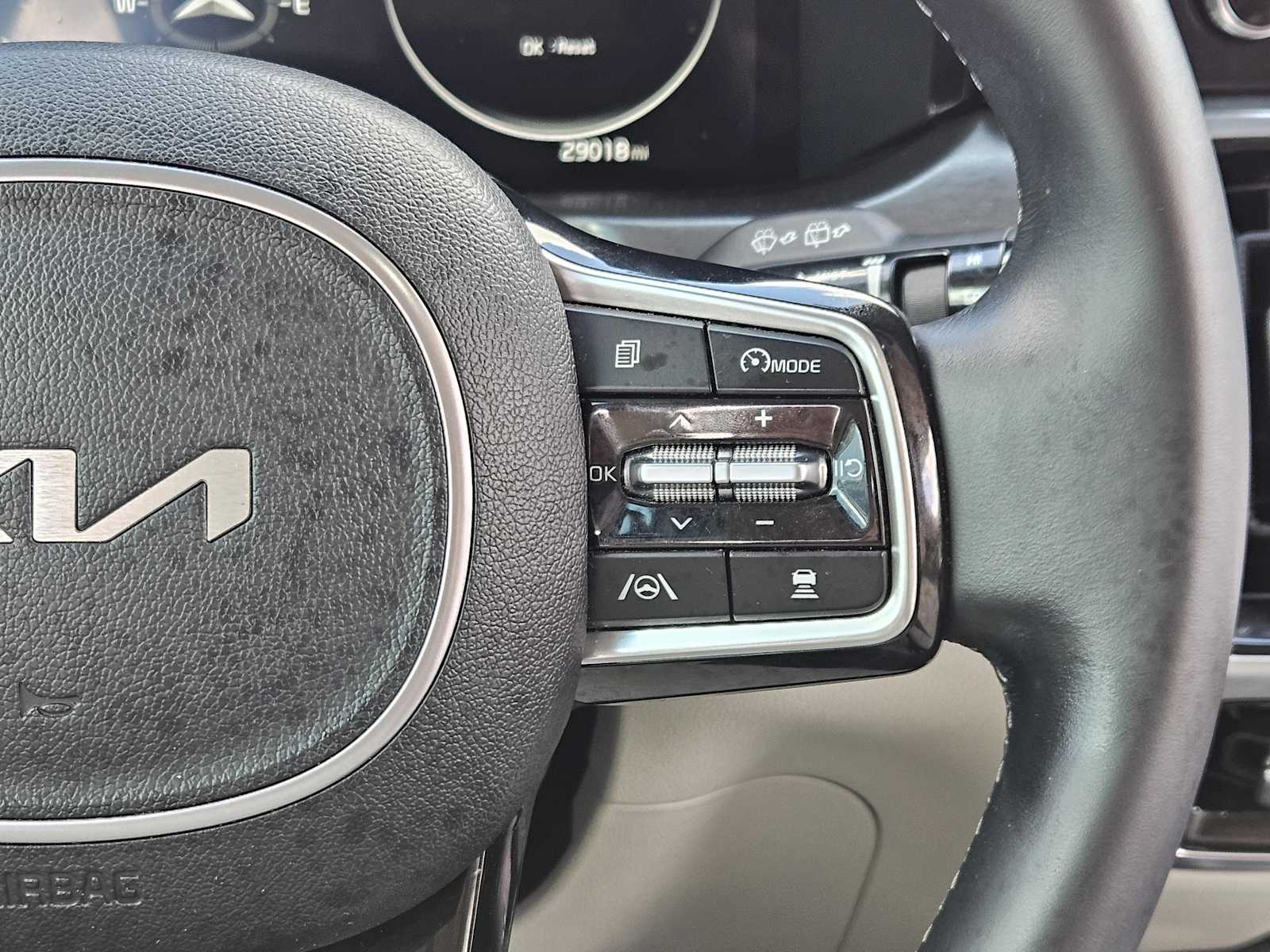 Thumbnail: 2023 Kia Sorento - 29