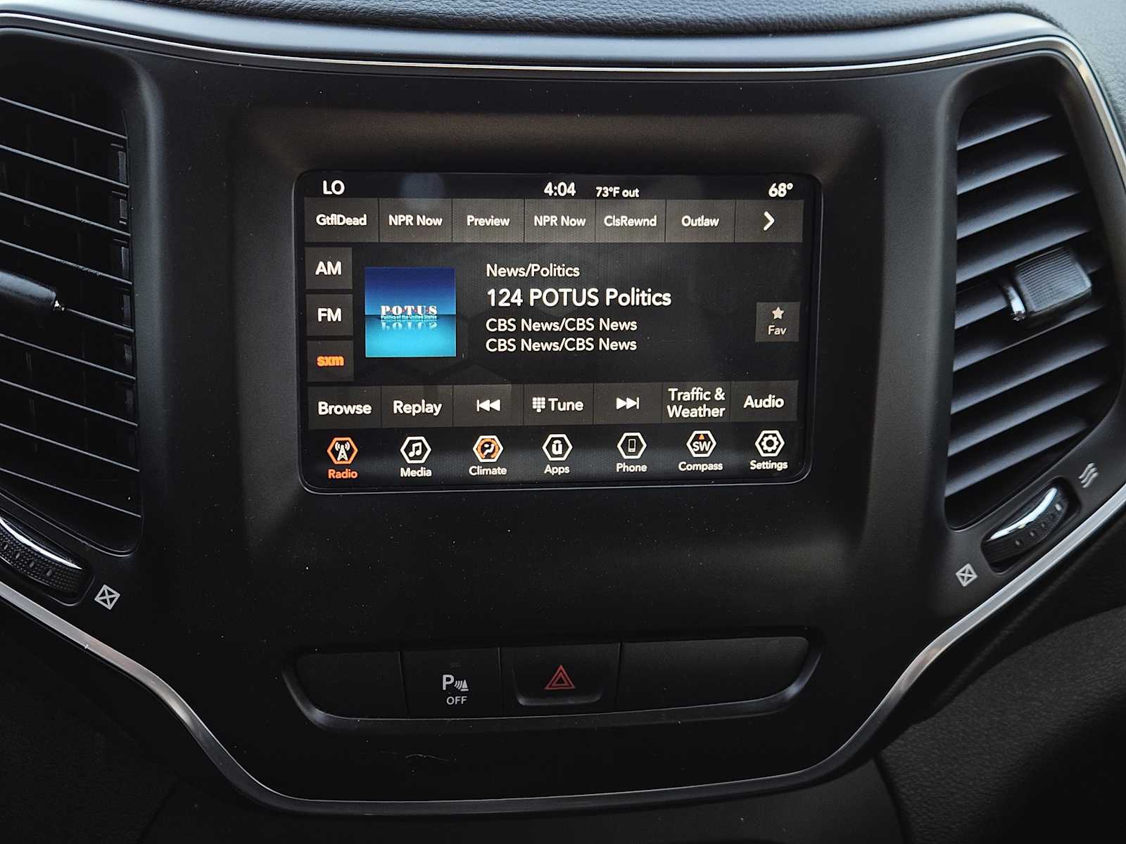 Thumbnail: 2020 Jeep Cherokee - 15