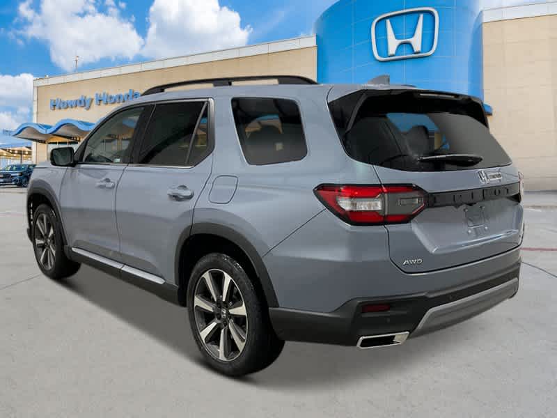 2025 Honda Pilot Touring photo 3