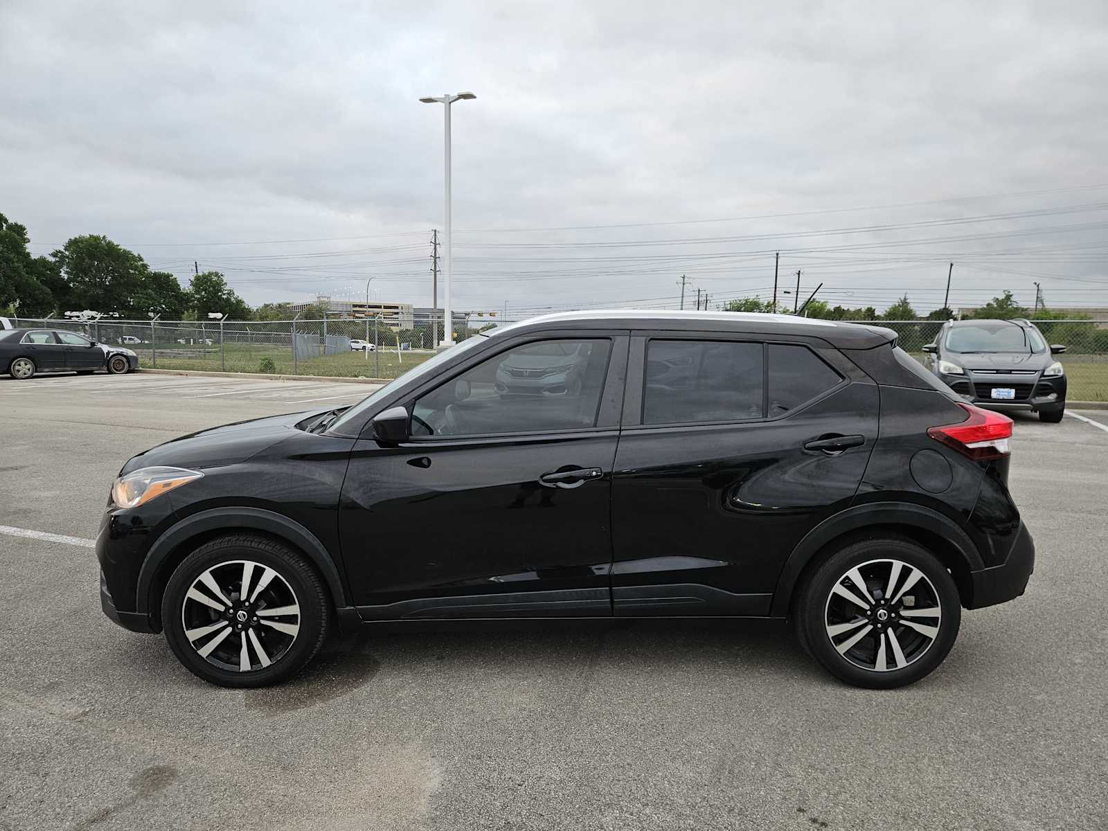 Thumbnail: 2020 Nissan Kicks - 4