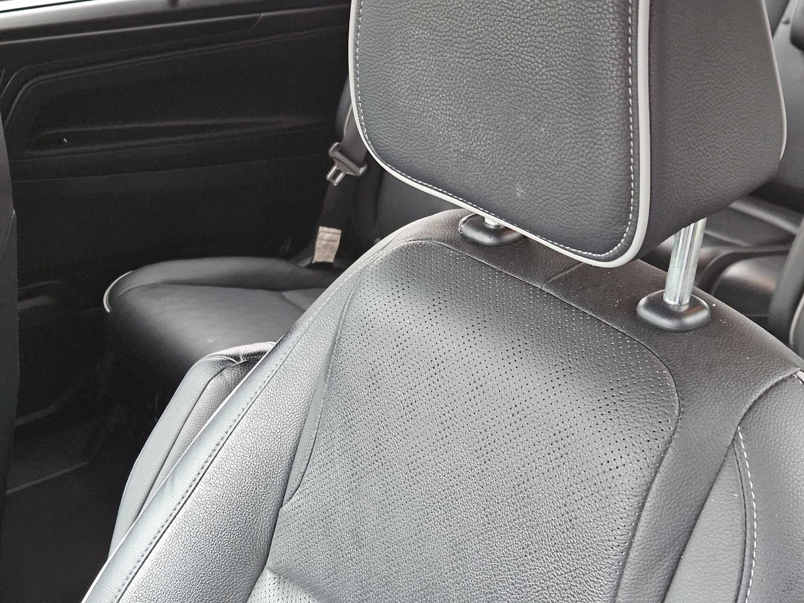 Thumbnail: 2023 Honda Odyssey - 14