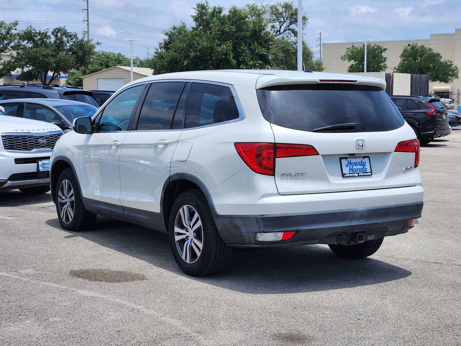 Thumbnail: 2016 Honda Pilot - 5
