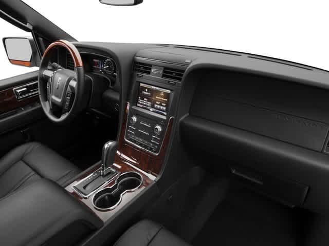 Thumbnail: 2017 Lincoln Navigator - 19