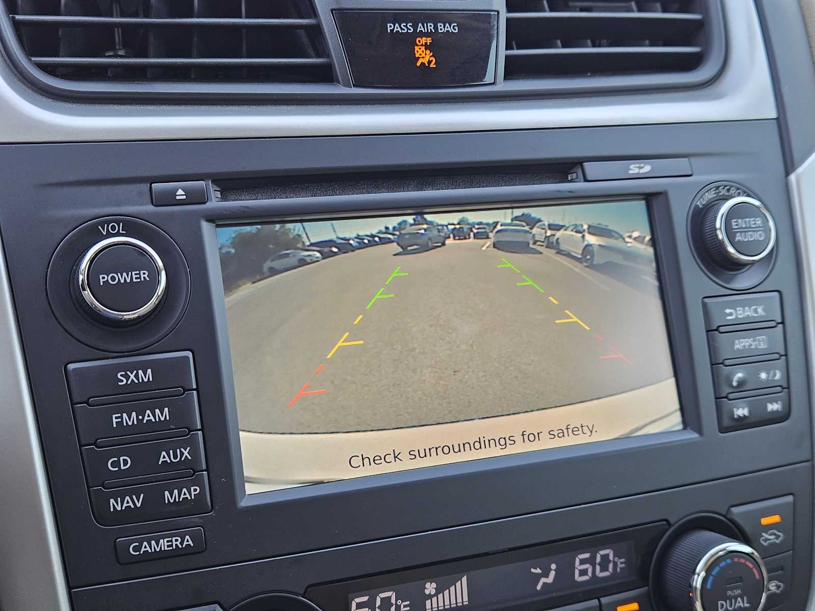 Thumbnail: 2016 Nissan Altima - 18