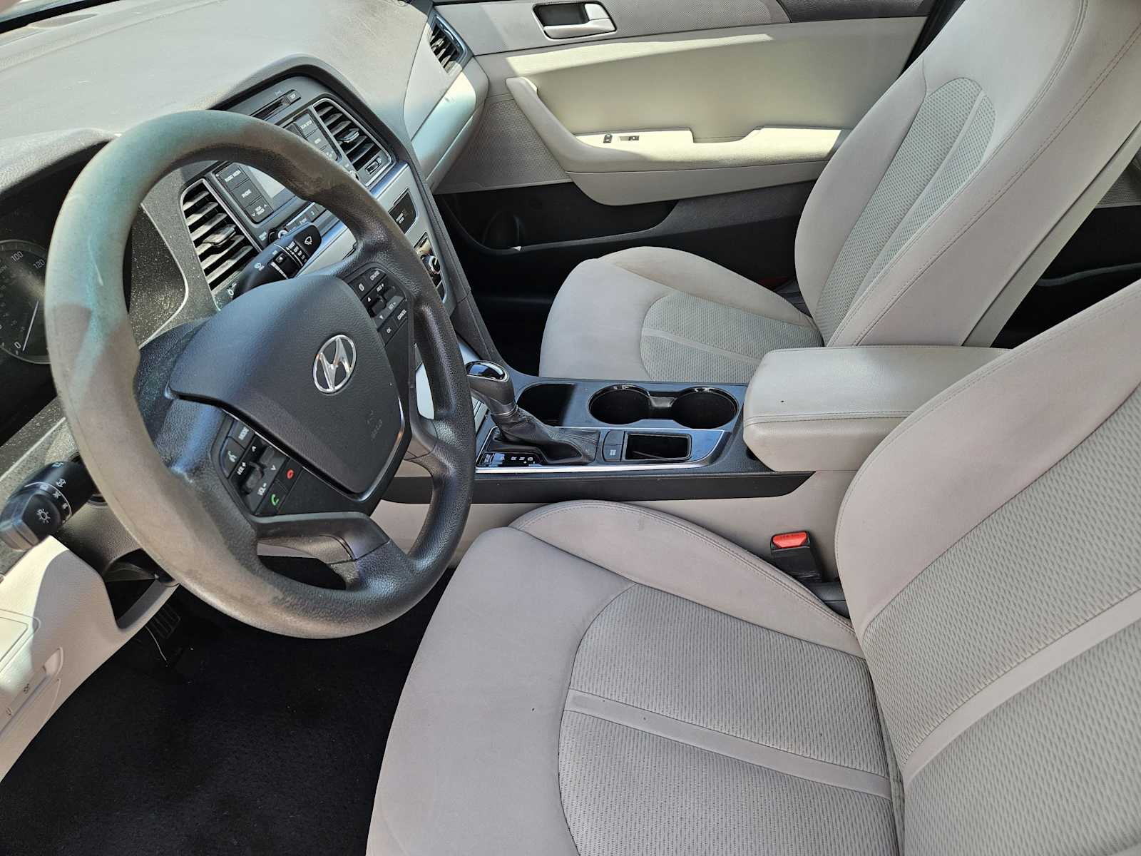 Thumbnail: 2015 Hyundai Sonata - 13