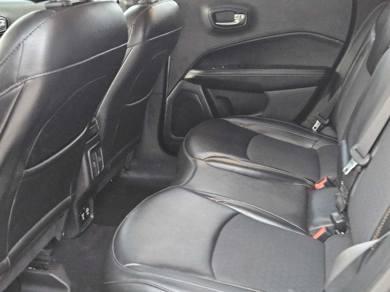 2019 Jeep Compass Latitude 28