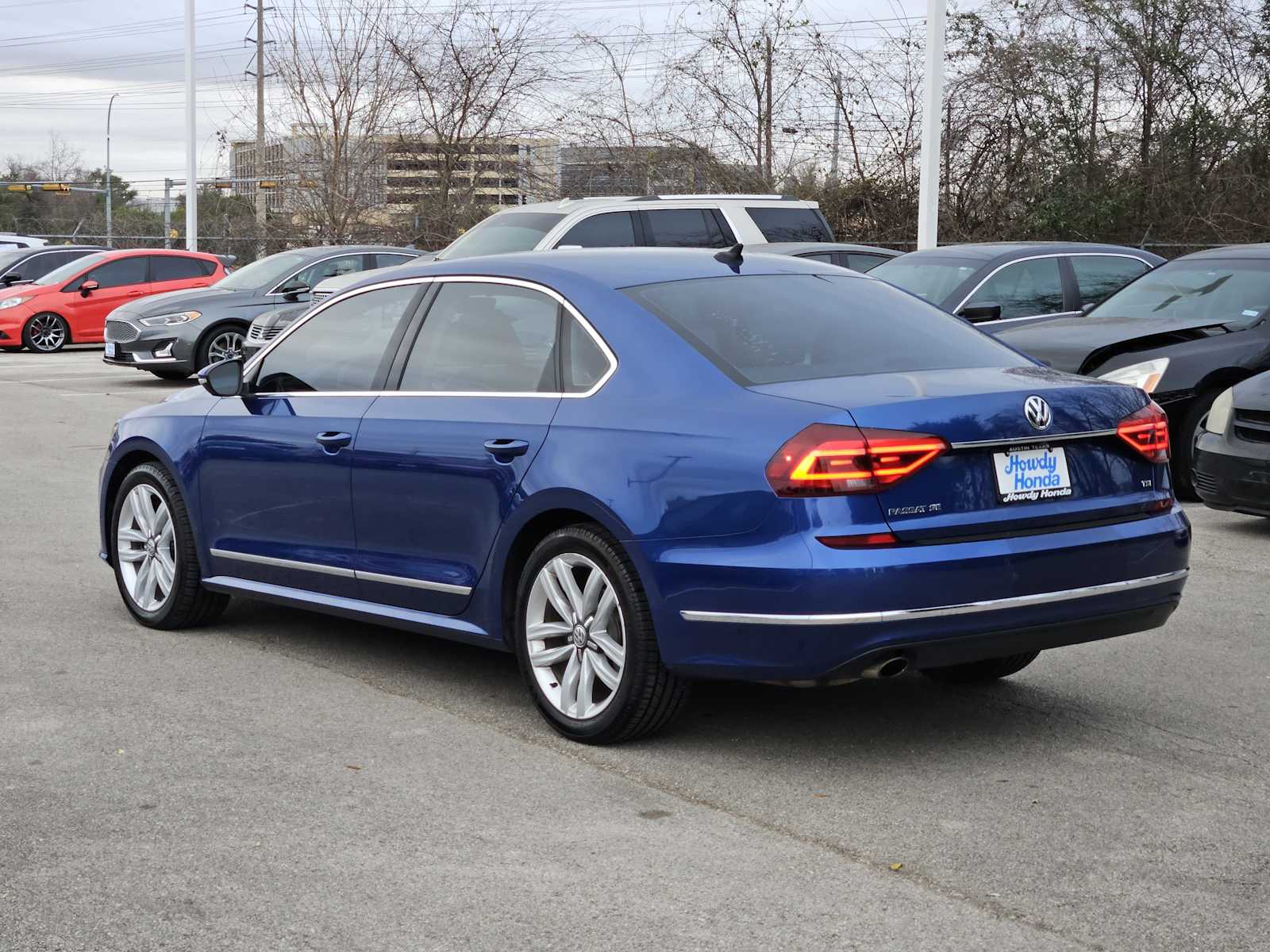 Thumbnail: 2017 Volkswagen Passat - 5