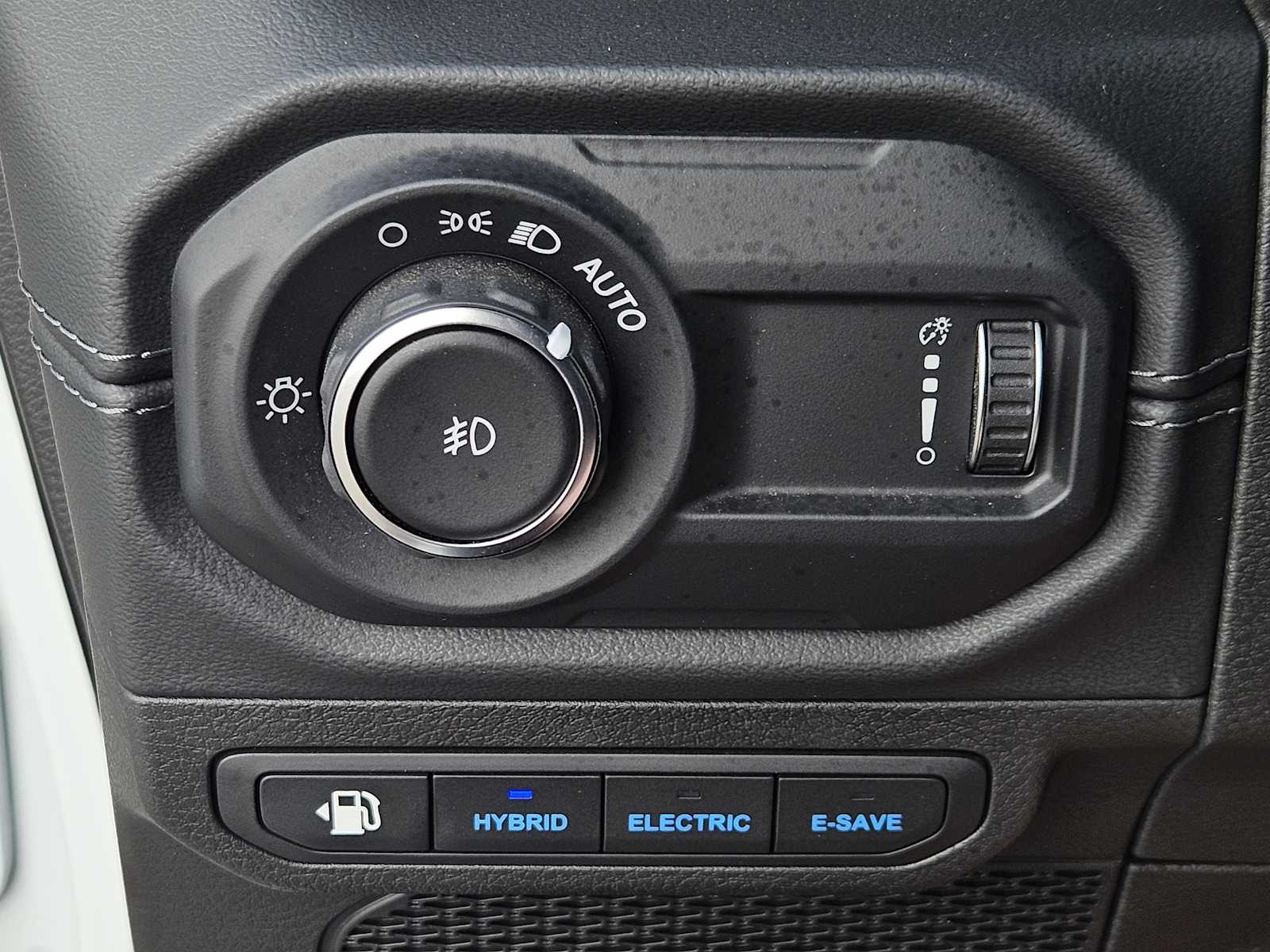 Thumbnail: 2024 Jeep Wrangler - 22