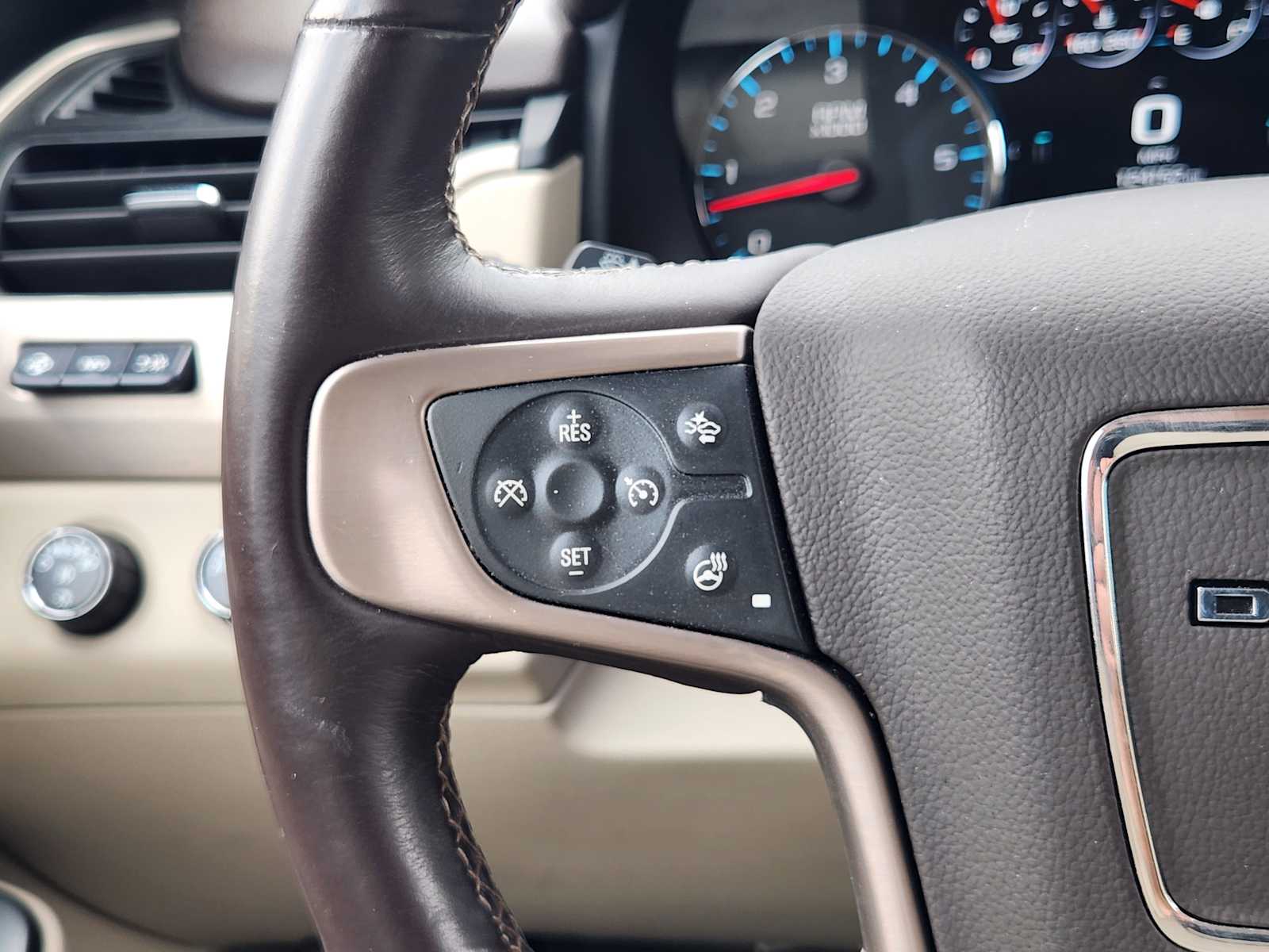 Thumbnail: 2017 GMC Yukon - 26