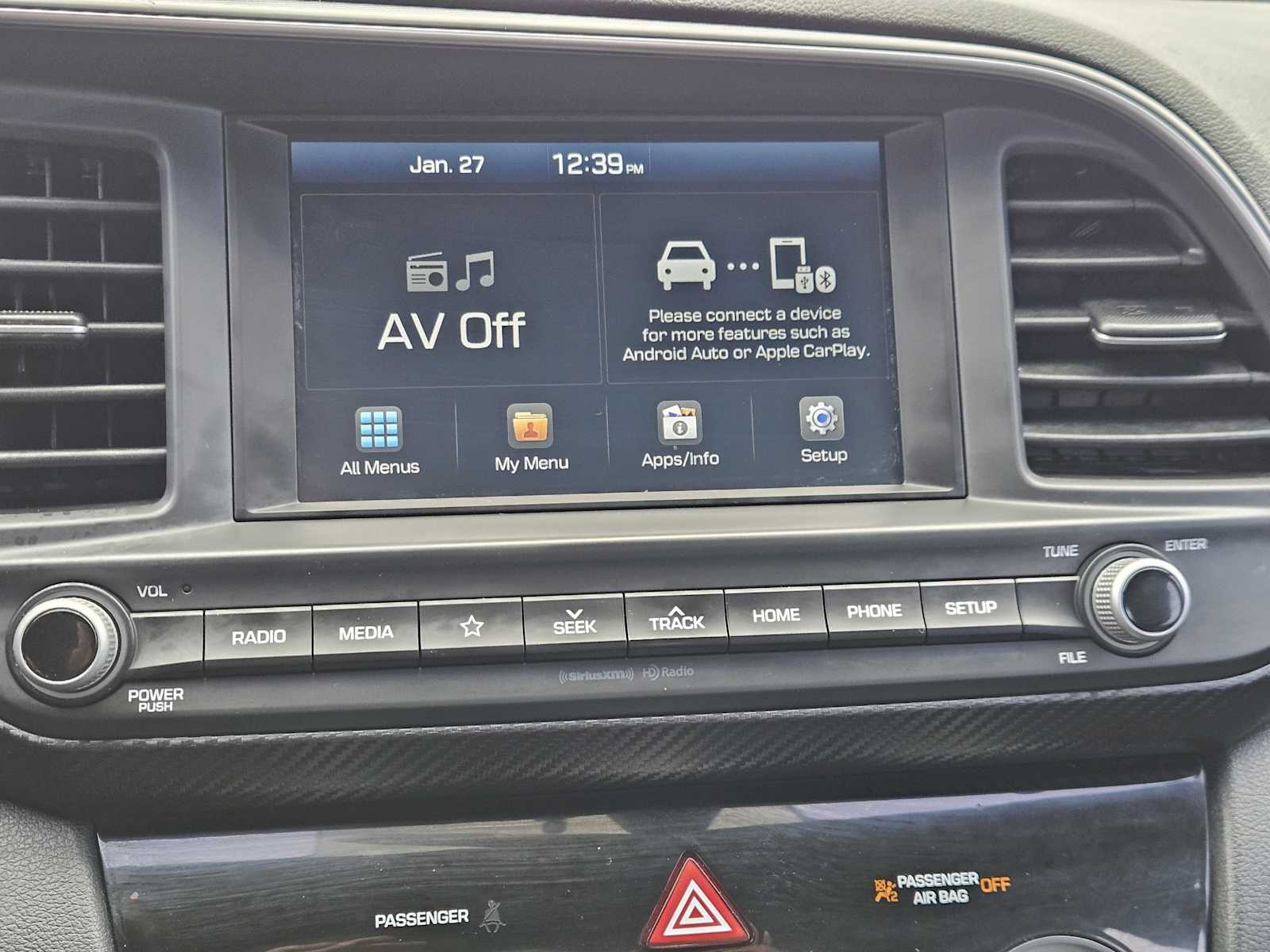 Thumbnail: 2019 Hyundai Elantra - 17