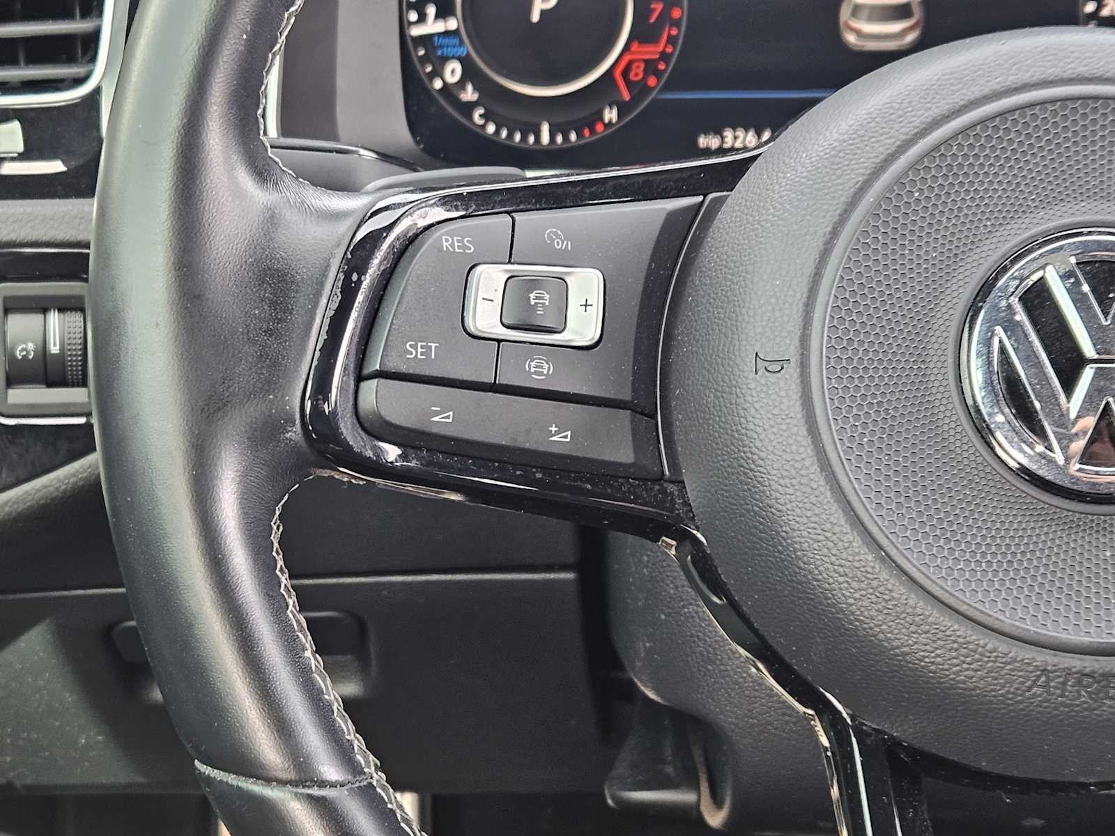 Thumbnail: 2019 Volkswagen Golf - 26