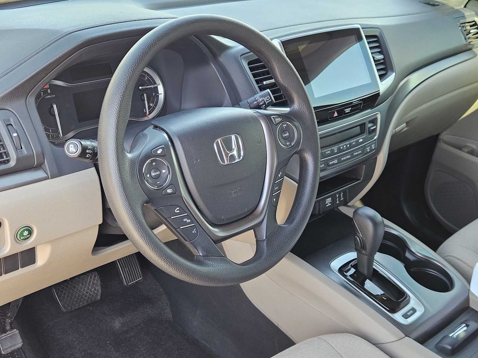 Thumbnail: 2018 Honda Pilot - 2