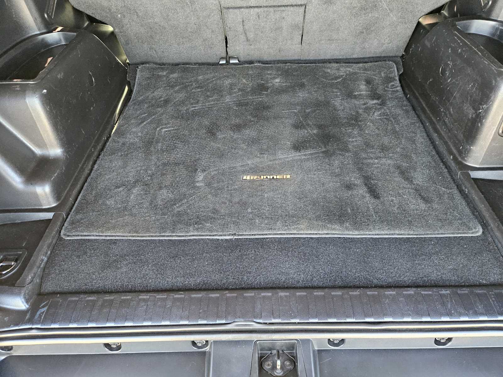 Thumbnail: 2012 Toyota 4Runner - 33