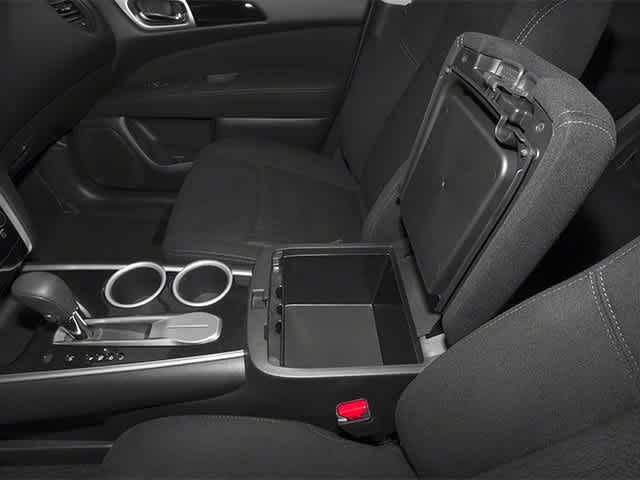 Thumbnail: 2013 Nissan Pathfinder - 19