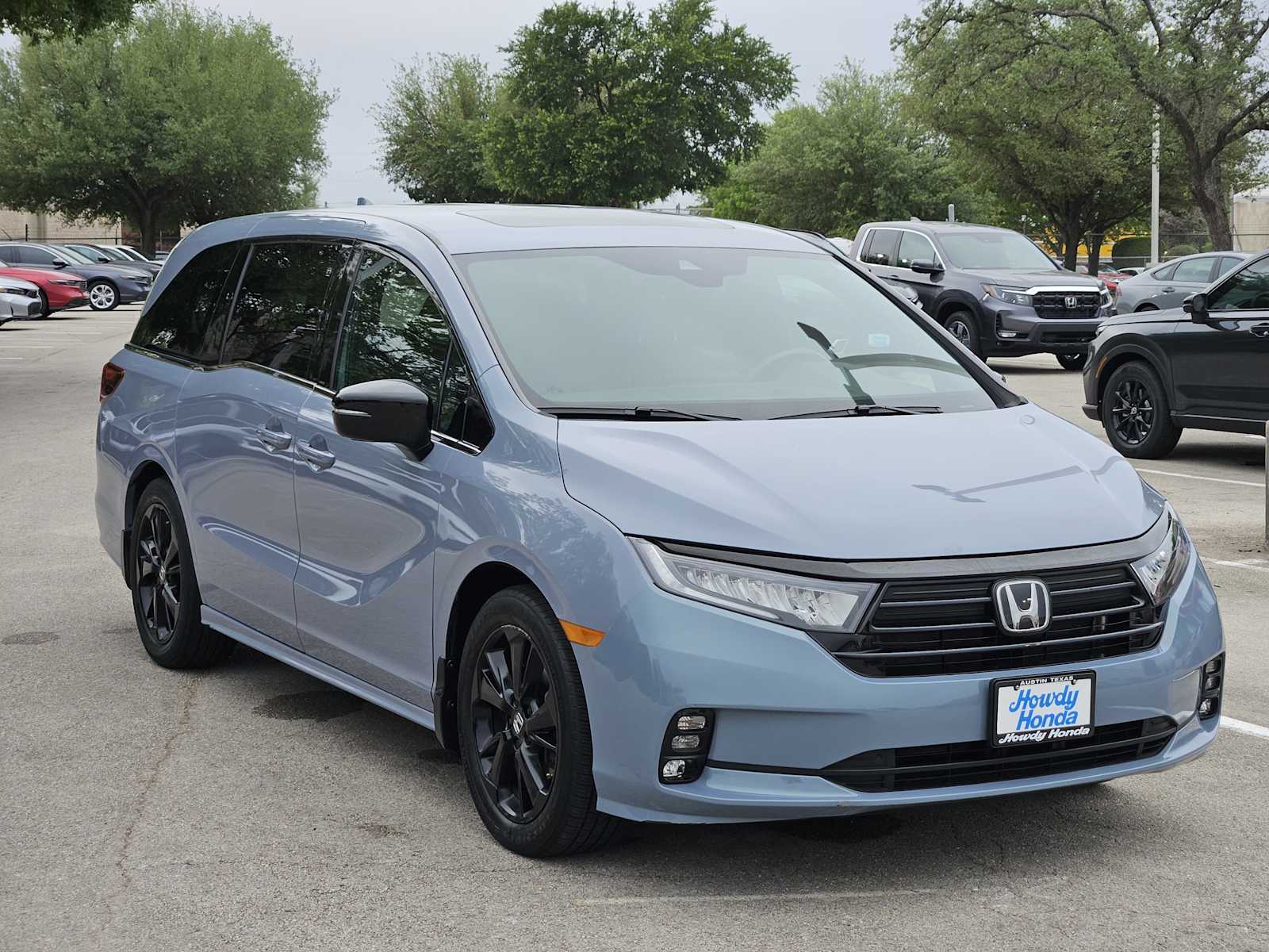 Thumbnail: 2023 Honda Odyssey - 3