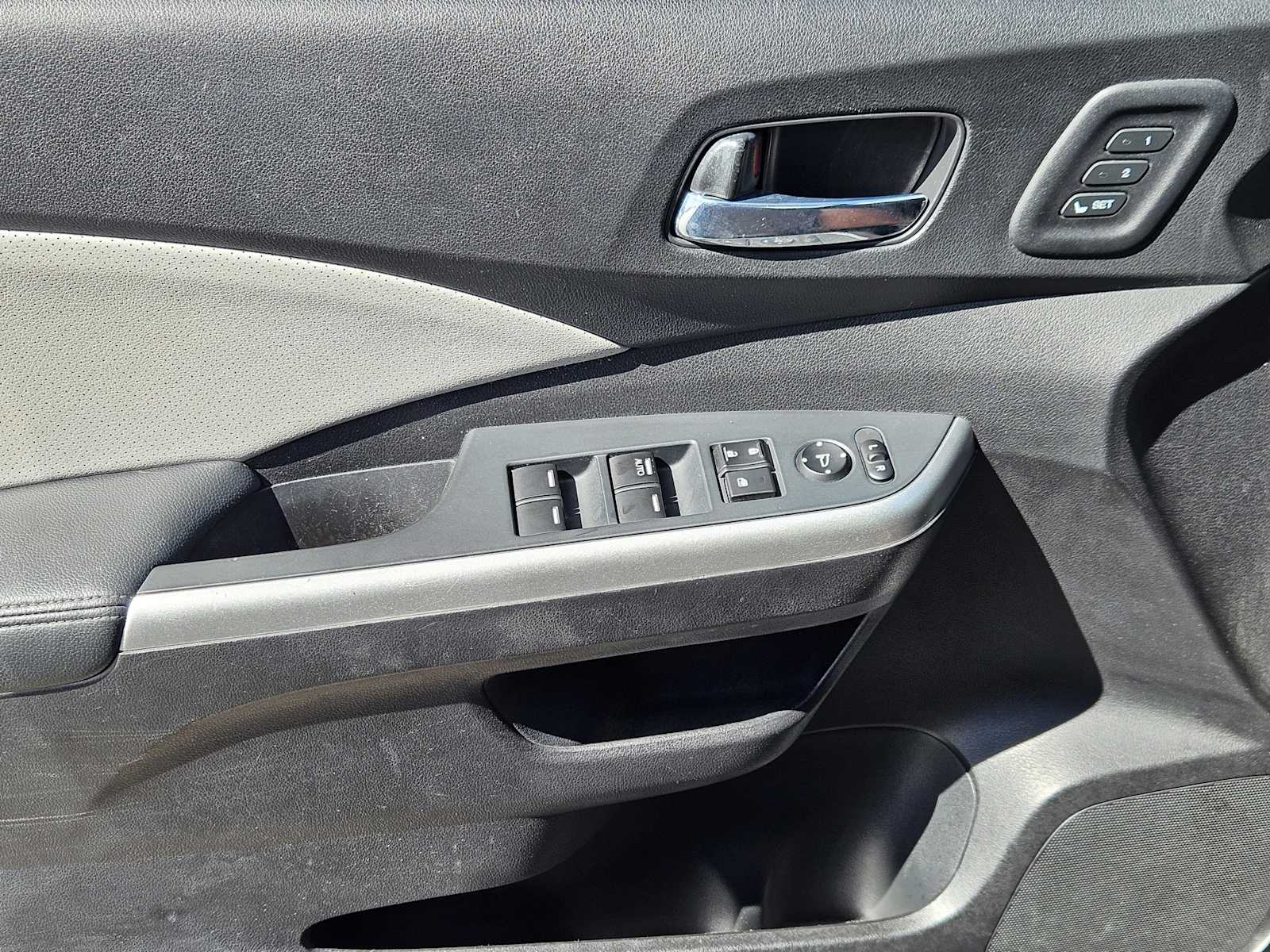Thumbnail: 2016 Honda CR-V - 23