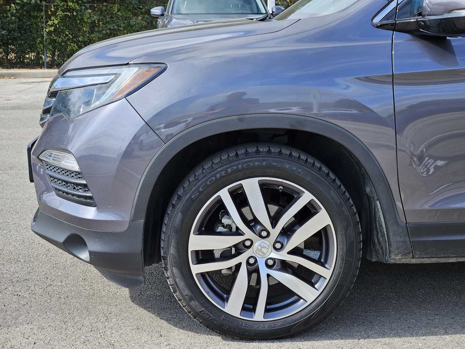 Thumbnail: 2017 Honda Pilot - 8