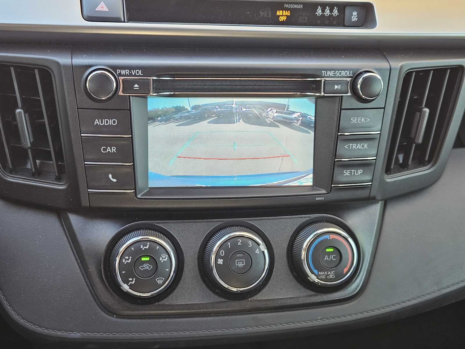 Thumbnail: 2017 Toyota RAV4 - 18