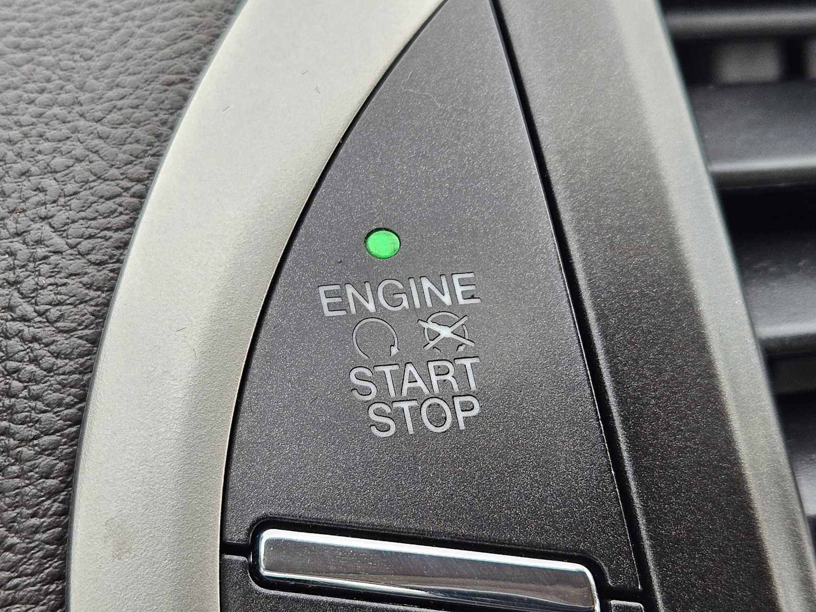 Thumbnail: 2018 Lincoln MKC - 21