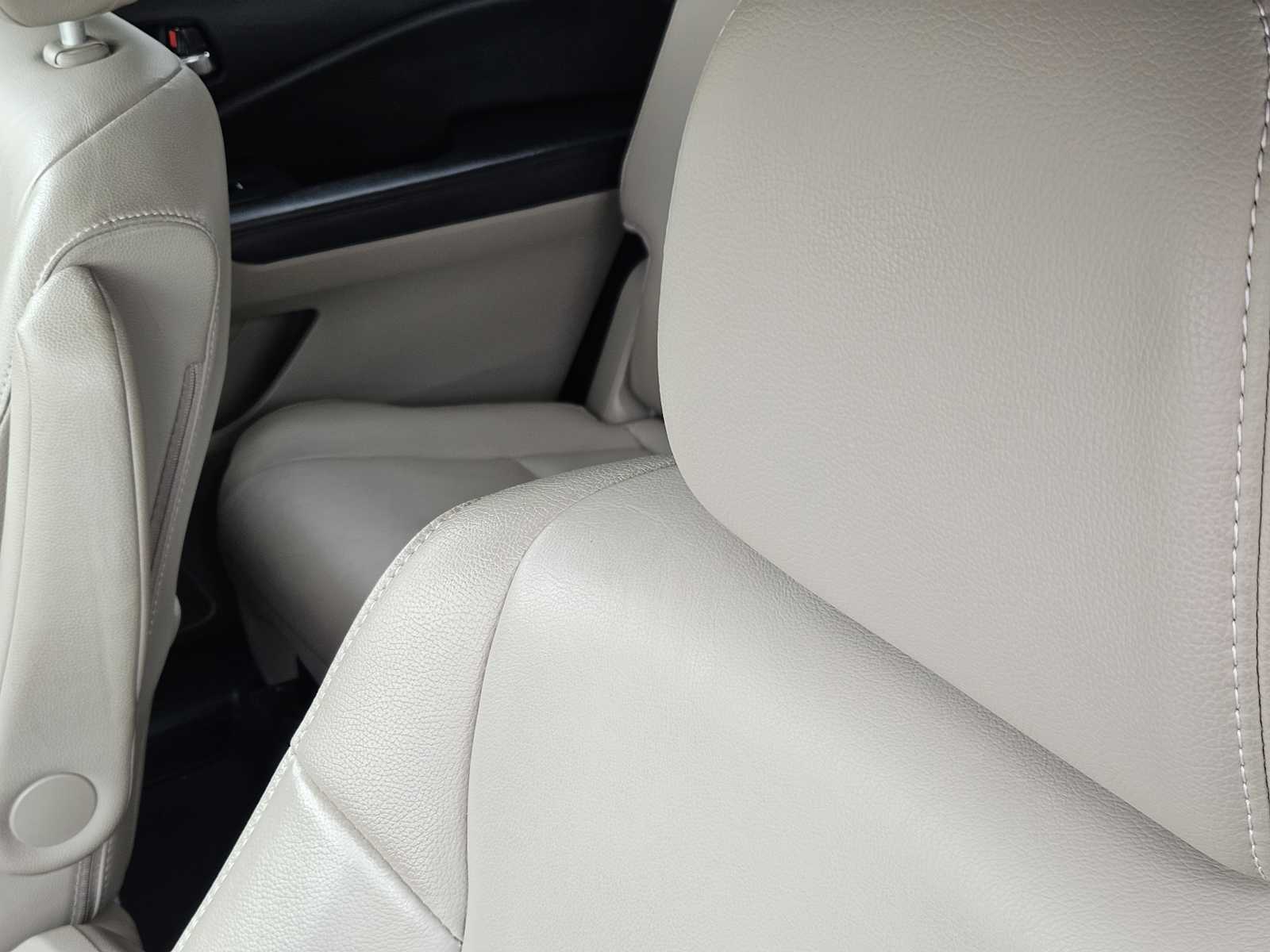 Thumbnail: 2016 Honda Pilot - 14