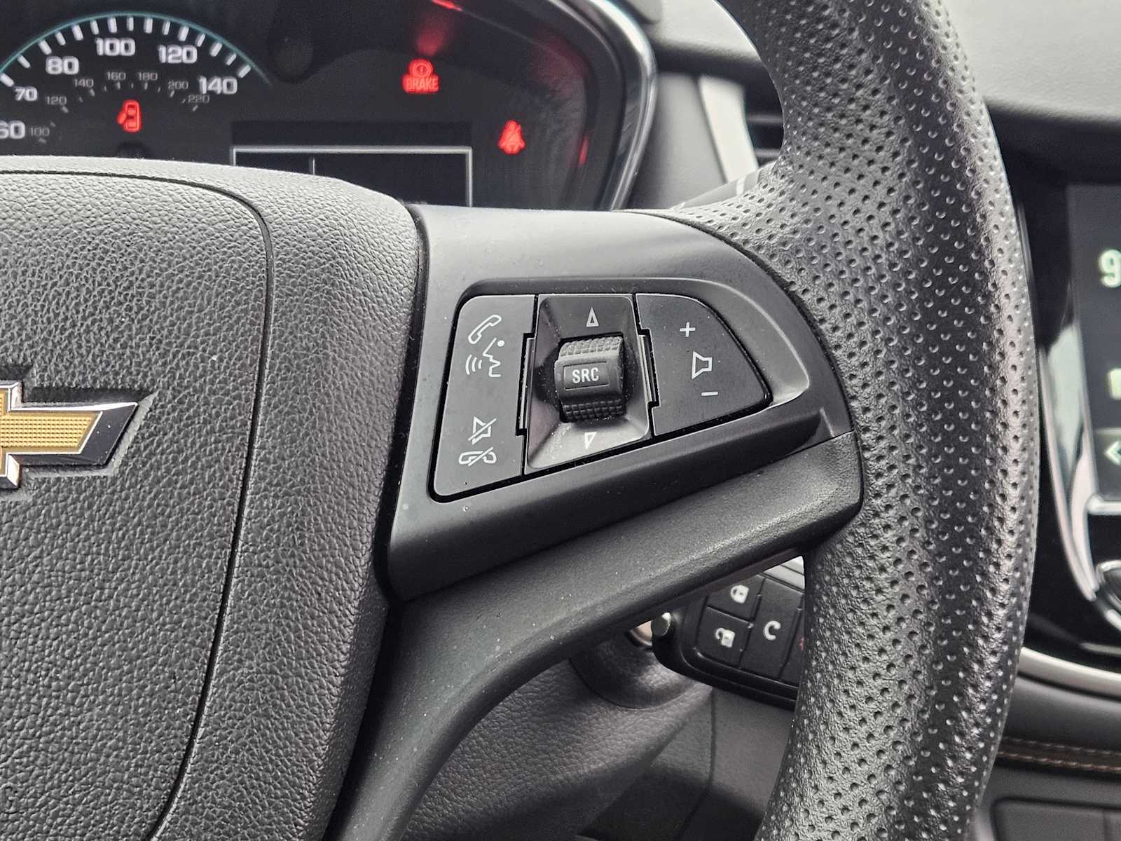 Thumbnail: 2017 Chevrolet Trax - 26