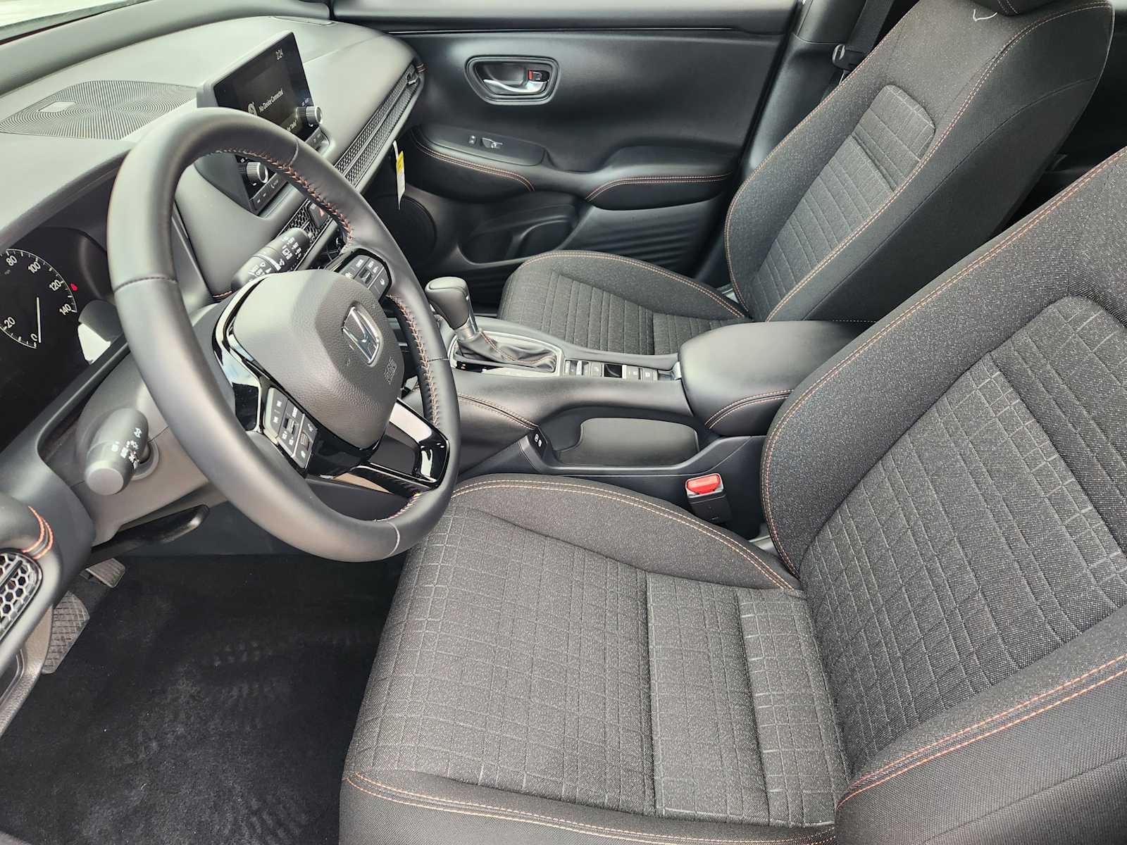 Thumbnail: 2025 Honda HR-V - 13